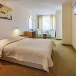 Otel Family