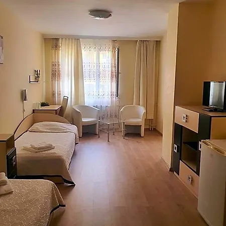 Family 3* Burgas City